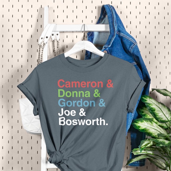 Cameron & Donna & Gordon & Joe & Bosworth T Shirt Mina Kimes Black